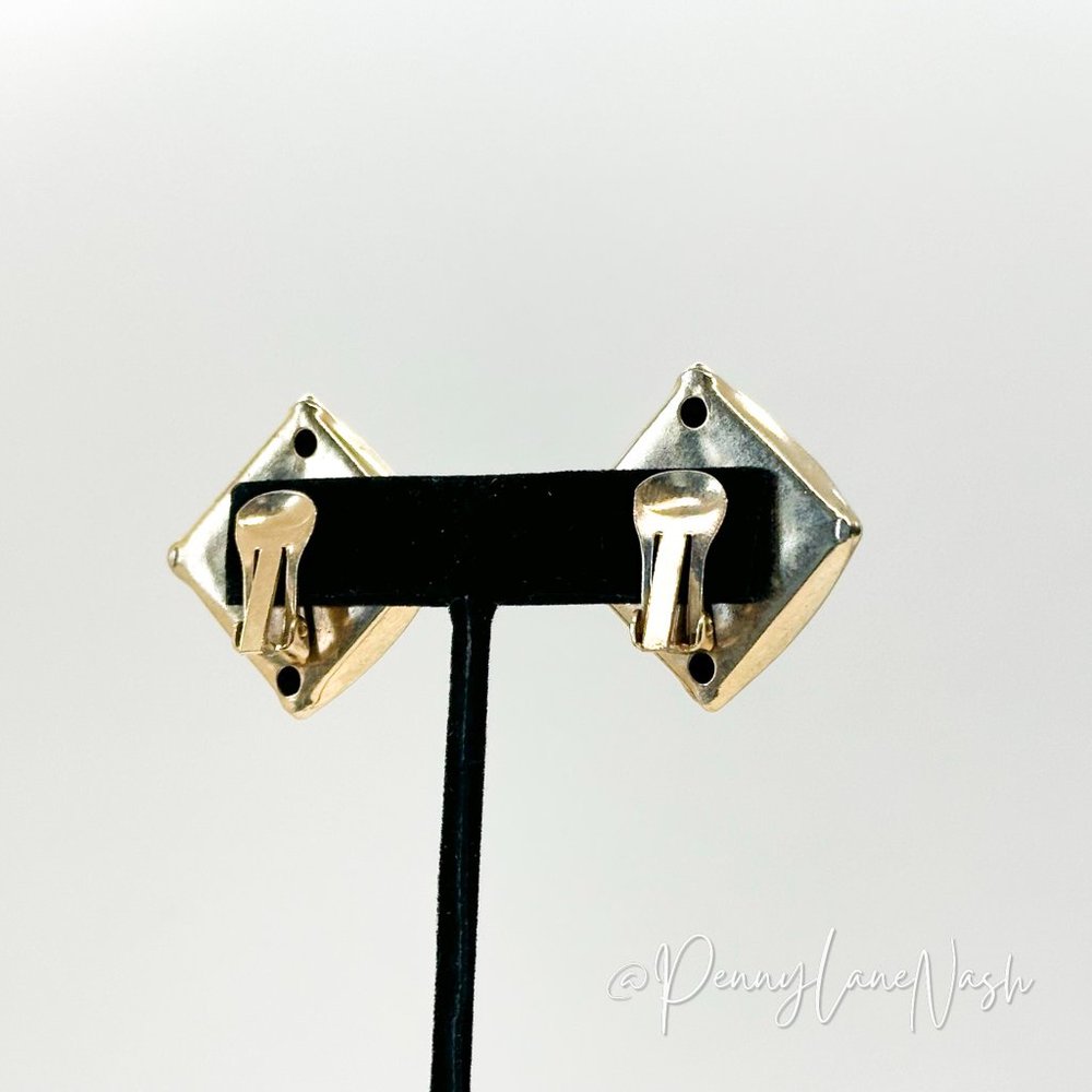 Vintage Square Etched Gold Plate Stud Earrings - Picture 6 of 8